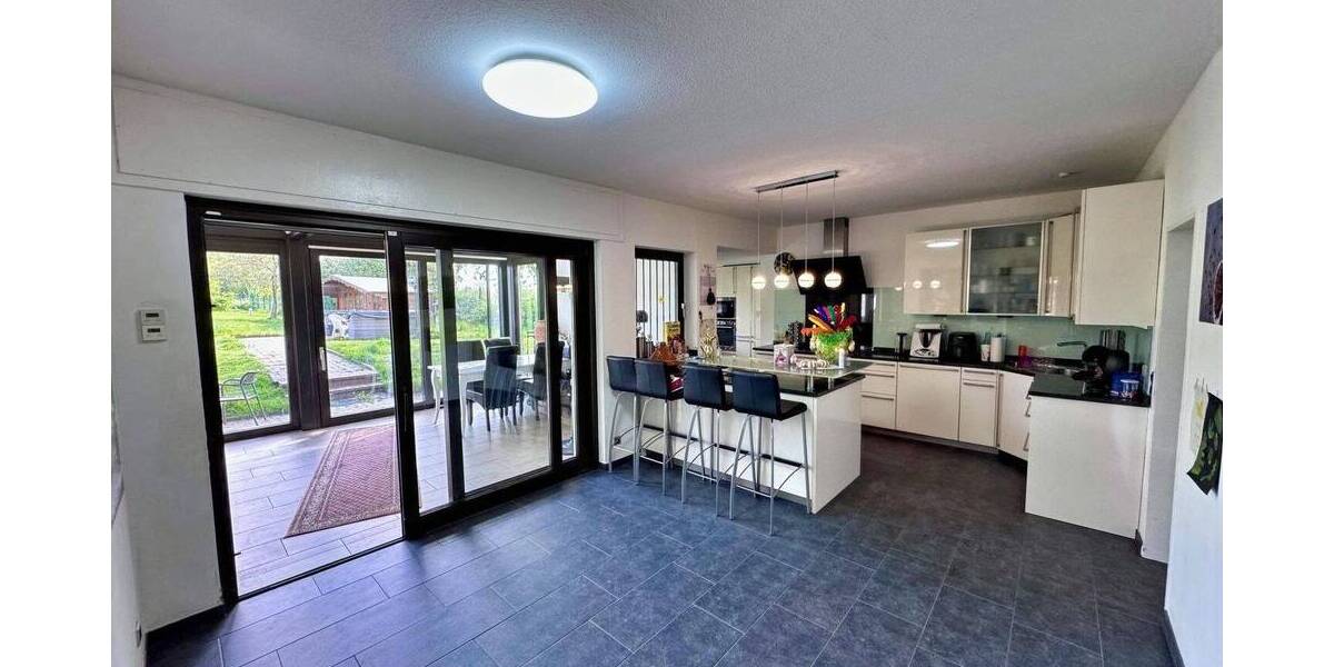 Einfamilienhaus Ratingen Breitscheid - 4 Zimmer, 315 m&sup2;, 1.150.000&euro; | Angebot:26455353