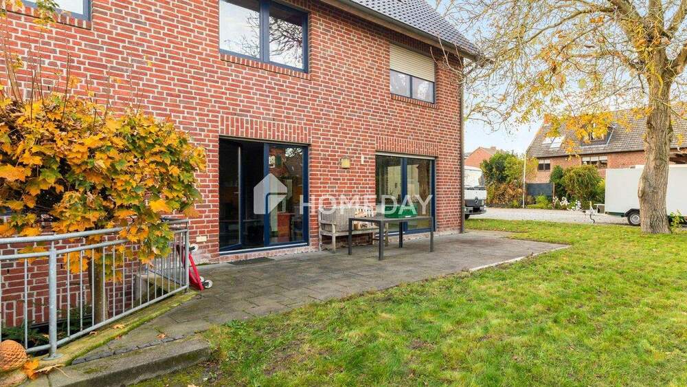 Einfamilienhaus Neuss Holzheim - 7 Zimmer, 253 m&sup2;, 870.000&euro; | Angebot:25694090