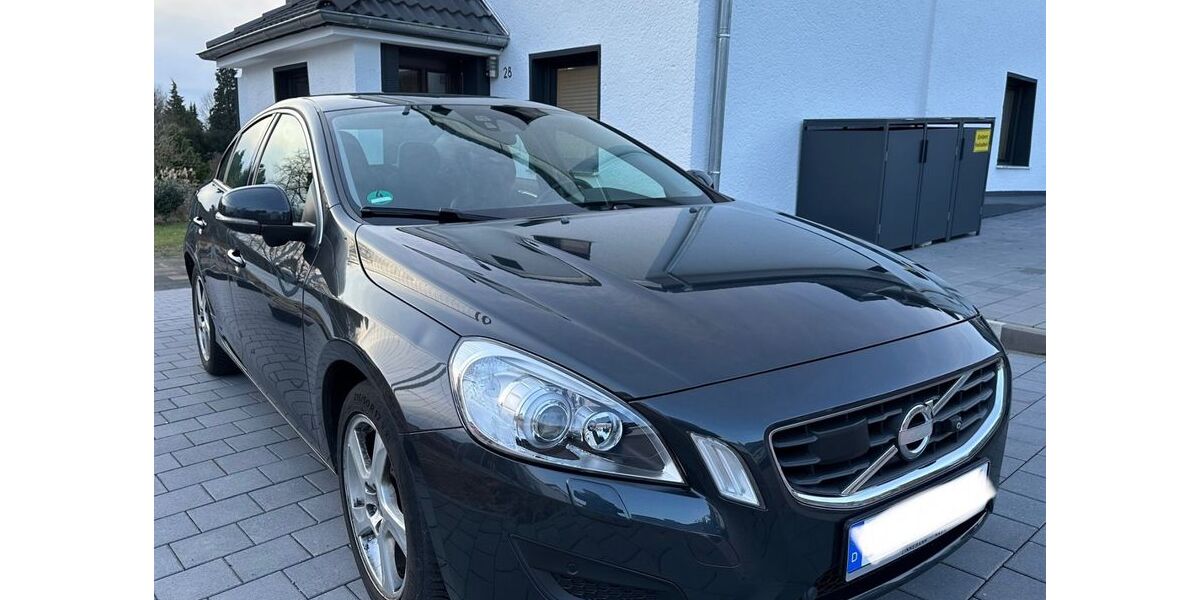 Volvo S60 133.000 km 10.299 &euro; Bergisch Gladbach 51469
