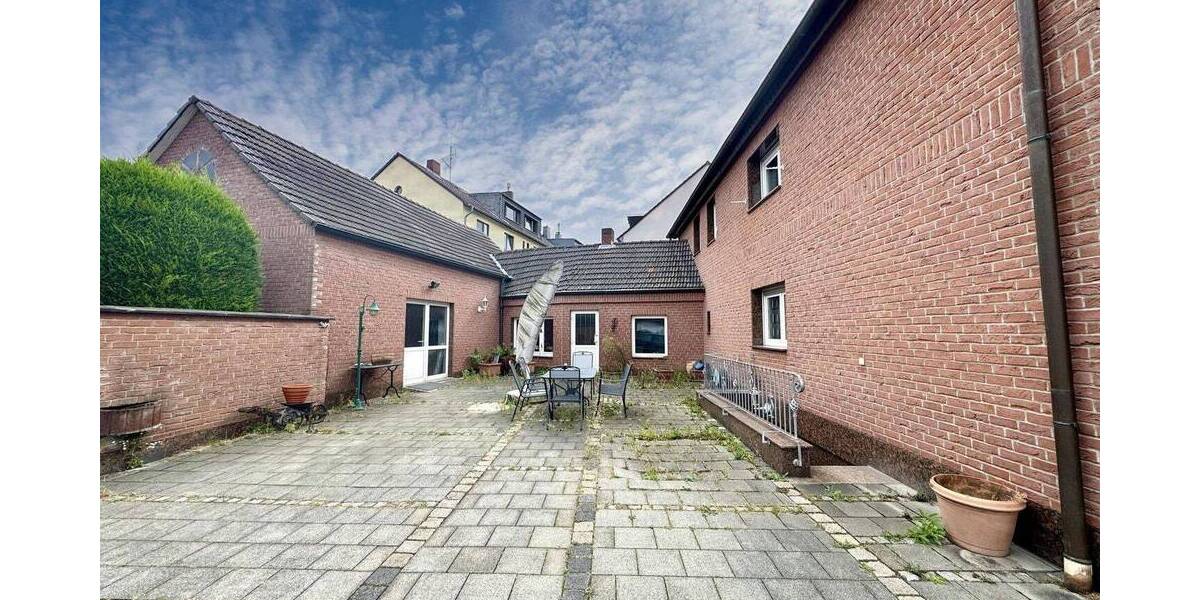 Mehrfamilienhaus, Wohnhaus Leverkusen Bürrig - 6 Zimmer, 159 m&sup2;, 599.000&euro; | Angebot:25926433
