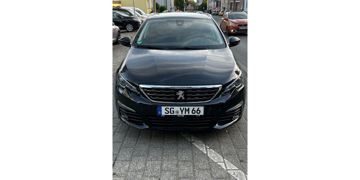 Peugeot 308 94.600 km 10.900 &euro; SOLINGEN 42651