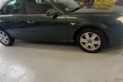 Ford Mondeo 140.000 km 1.400 &euro; Köln 50827