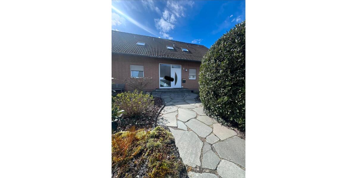 Etagenwohnung Burscheid - 4 Zimmer, 125 m&sup2;, 1.250&euro; | Angebot:25961222