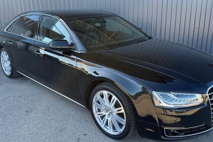 Audi A8 207.150 km 21.999 &euro; Düsseldorf 40589