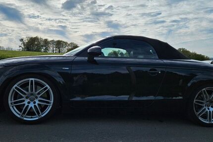 Audi TT 208.000 km 11.200 &euro; Wuppertal 42389