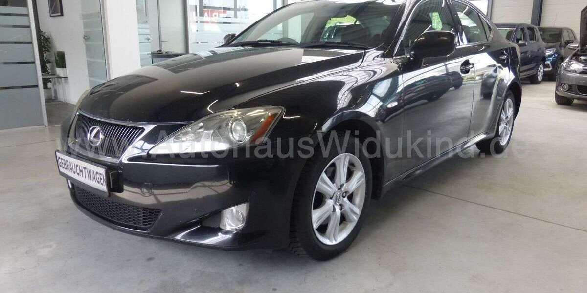 Lexus IS 220d 271.000 km 2.990 &euro; Wuppertal 42289