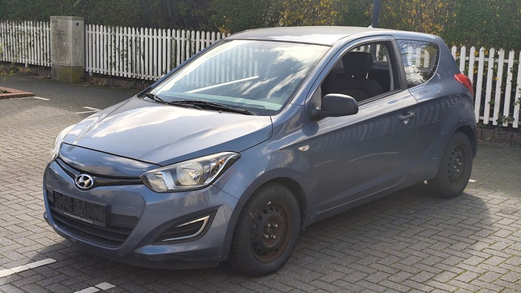 Hyundai i20 129.000 km 4.500 &euro; Leverkusen 51373