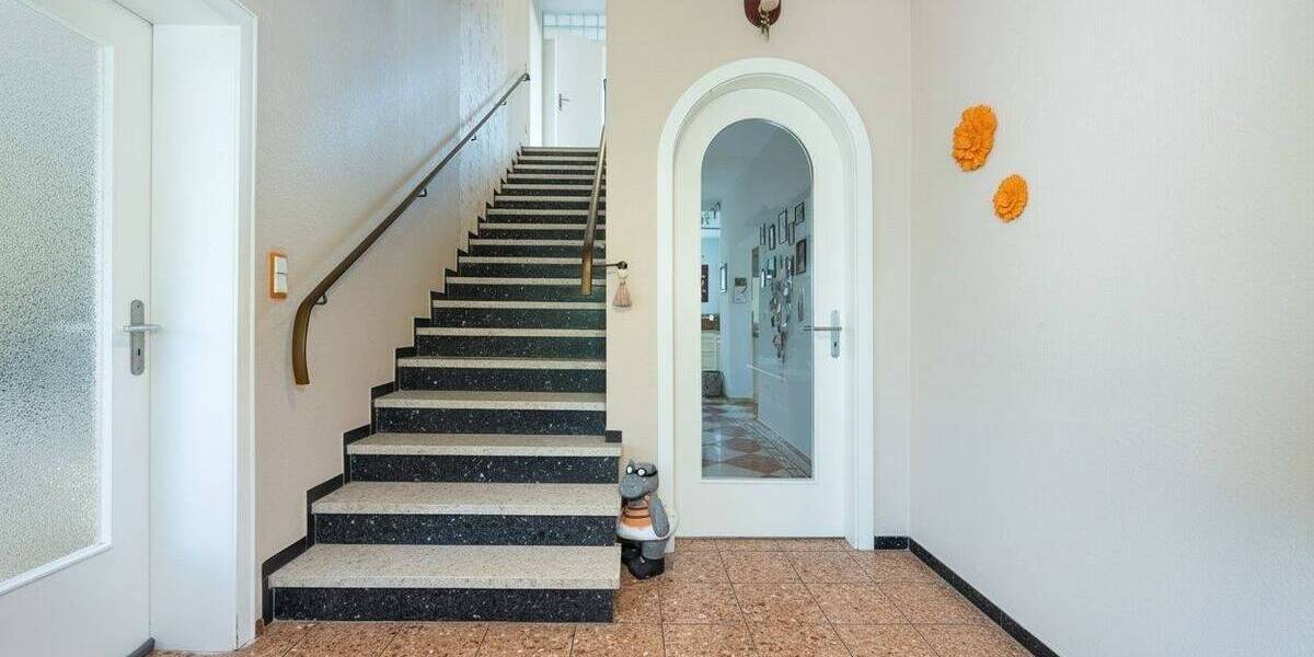 Einfamilienhaus Wuppertal Barmen - 7 Zimmer, 260 m&sup2;, 899.000&euro; | Angebot:25693639