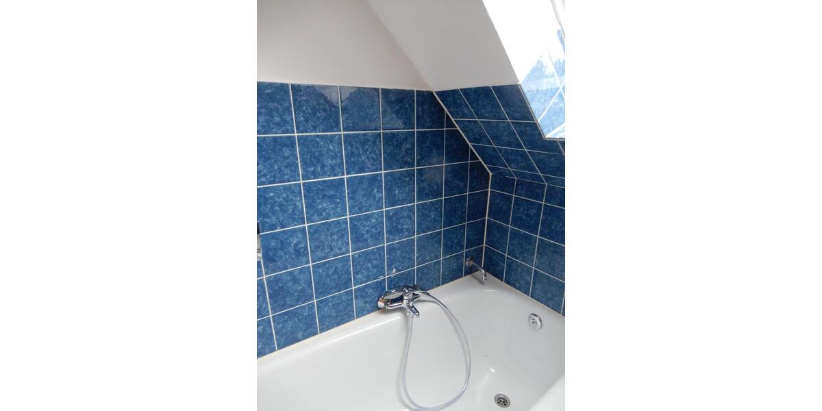 Dachgeschoßwohnung Remscheid Remscheid-Süd - 1 Zimmer, 37 m&sup2;, 290&euro; | Angebot:25180567