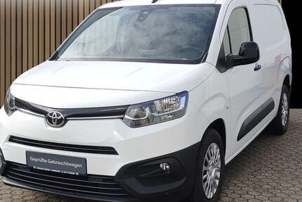 Toyota Proace City 31.000 km 17.990 &euro; Leverkusen 51381