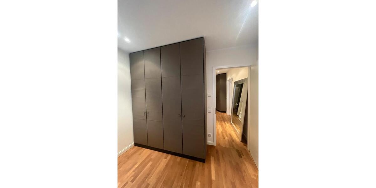 Etagenwohnung Düsseldorf Heerdt - 2 Zimmer, 65 m&sup2;, 620.000&euro; | Angebot:27096074