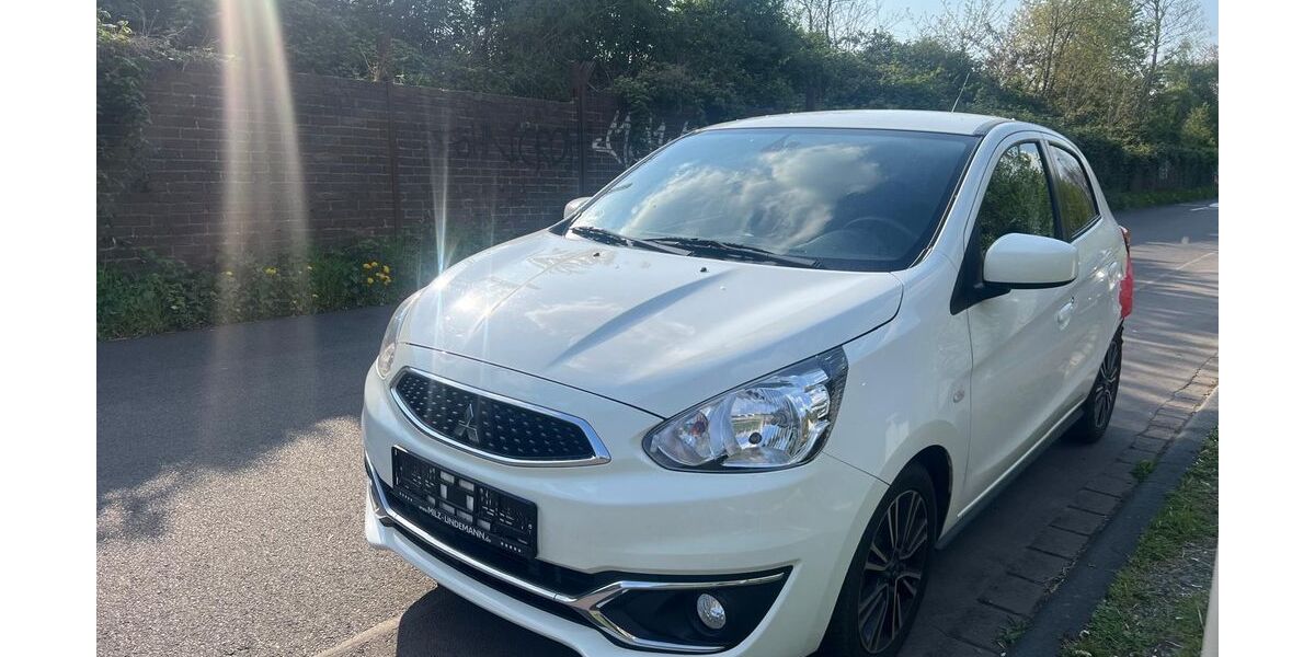 Mitsubishi Space Star 34.000 km 4.990 &euro; Köln 50739