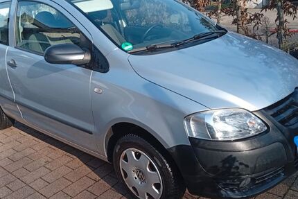 VW Fox 98.000 km 2.200 &euro; Köln 50858