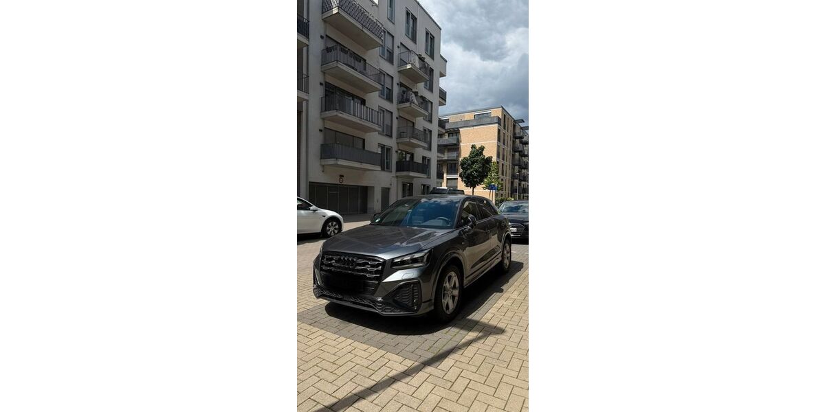 Audi Q2 1.250 km 33.500 &euro; Dusseldorf 40235
