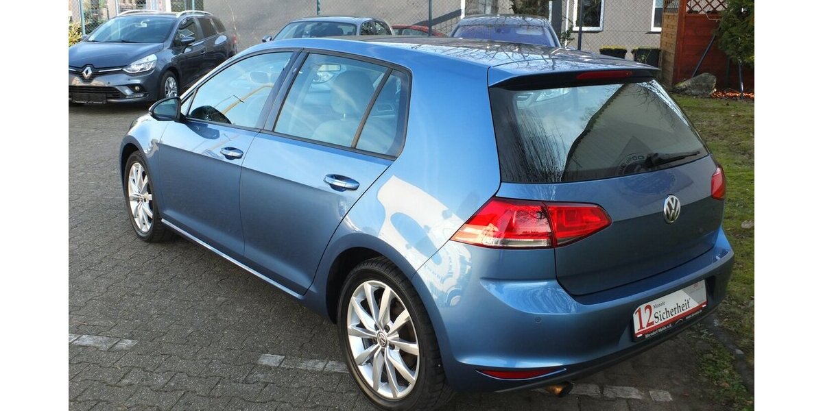VW Golf VII COMFORTLINE PANORAMADACH KLIMAAUTOMATIK 1 150.000 km 9.888 &euro; Köln 50858
