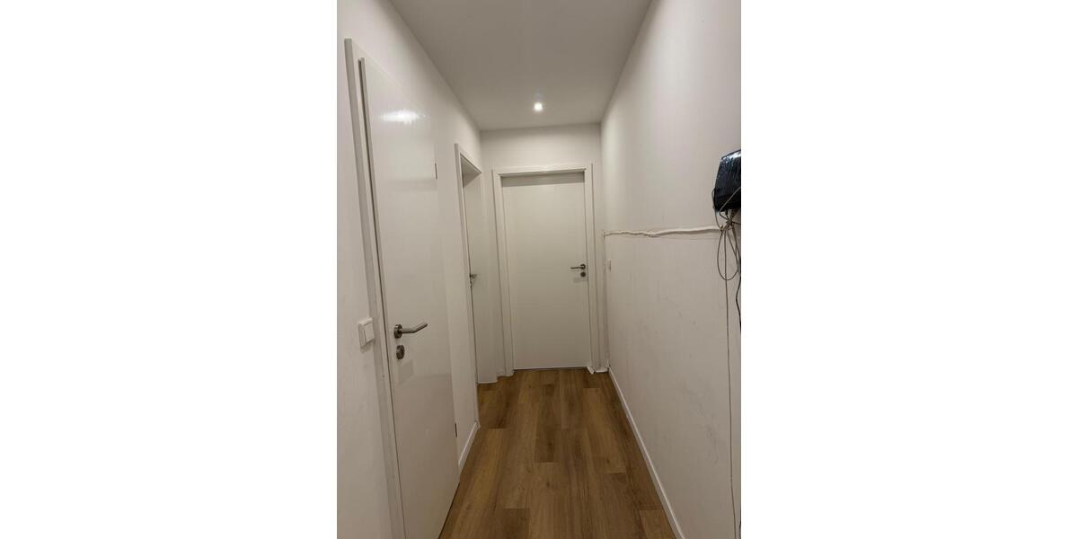 Etagenwohnung Neuss - 4 Zimmer, 93 m&sup2;, 1.719&euro; | Angebot:25990077