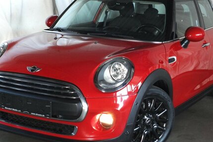 Mini ONE NAVI KLIMAAUT BLUETOOTH PDC 5-TÜRIG 108.788 km 9.904 &euro; Köln 50858