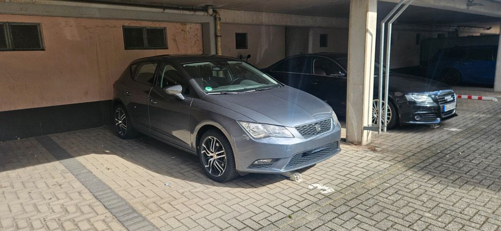 Seat Leon 140.000 km 7.600 &euro; Düsseldorf 40223