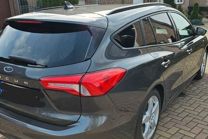 Ford Focus 95.632 km 15.000 &euro; Ratingen 40881