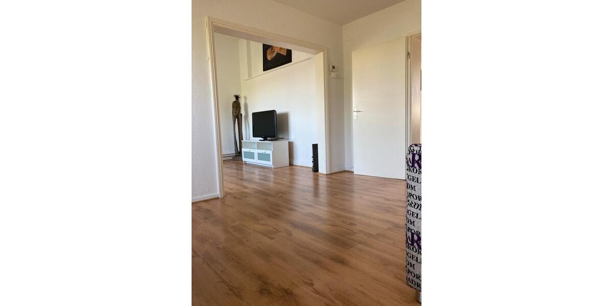 Etagenwohnung Wuppertal Gemarkung Vohwinkel - 4 Zimmer, 90 m&sup2;, 80&euro; | Angebot:24649180