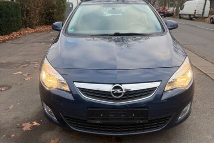 Opel Astra 143.850 km 4.500 &euro; Köln 51107