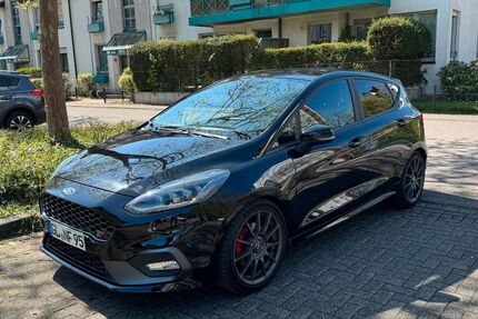 Ford Fiesta 115.000 km 15.800 &euro; Bergisch Gladbach 51427