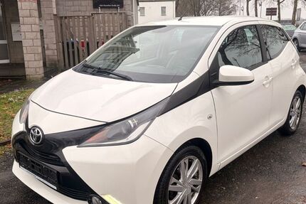 Toyota Aygo (X) 168.000 km 5.750 &euro; Köln 51107