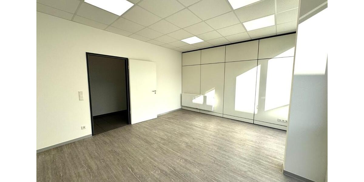 Gewerbeobjekt Willich - 2.460&euro; | Angebot:24769844