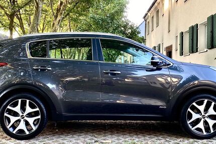 Kia Sportage 192.000 km 13.800 &euro; Düsseldorf 40227