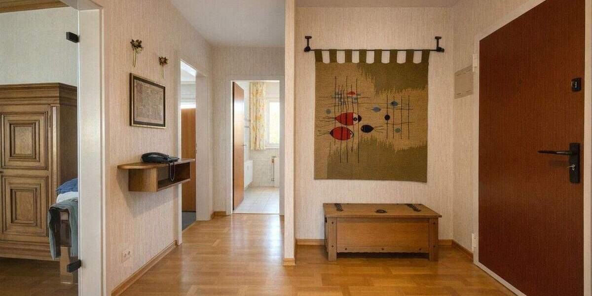 Etagenwohnung Solingen Gräfrath - 2 Zimmer, 63 m&sup2;, 149.000&euro; | Angebot:25909074