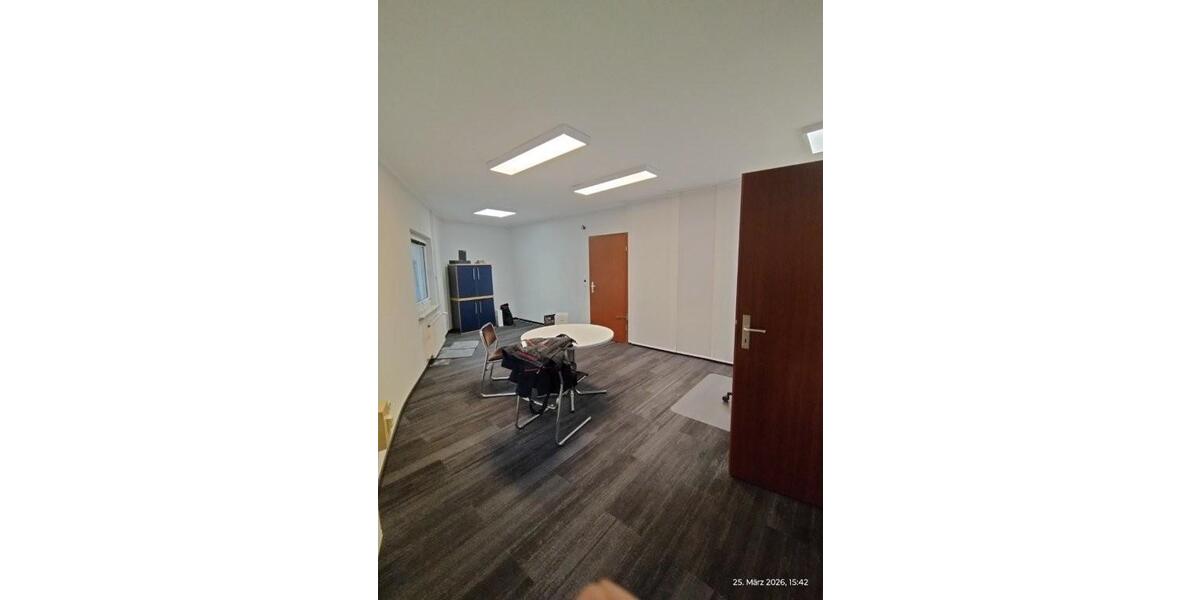 Köln-Ehrenleld (Bickendorf) freitragende Gewerbehhalle mit Büro, Verkaufs- und Ausstellungsfläche (ca. 1000 m²) + ca. 450 m² Parkplätze U-Bahn-Haltestelle Akazienweg - Gewerbeobjekt Köln Ehrenfeld | Angebot:25968416