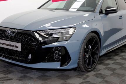 Audi RS3 3.000 km 69.850 &euro; Solingen 42653