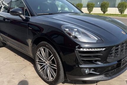 Porsche Macan 250.600 km 26.900 &euro; Hilden 40721