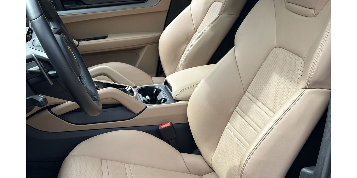 Porsche Cayenne 15.900 km 108.790 &euro; Frechen (bei Köln) 50226