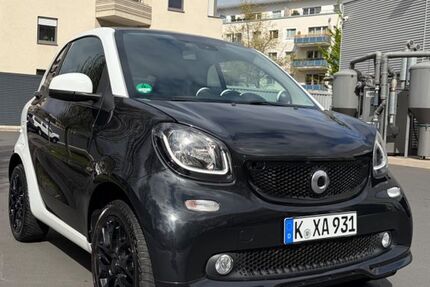 Smart ForTwo 92.611 km 8.300 &euro; Köln 50765