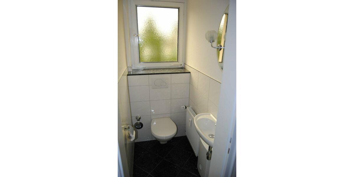 Etagenwohnung Düsseldorf Stadtbezirk 9 - 2 Zimmer, 65 m&sup2;, 250.000&euro; | Angebot:26247476