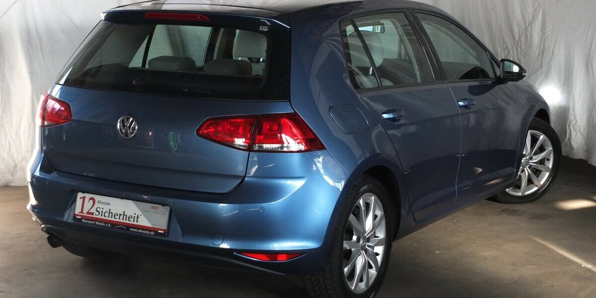 VW Golf VII COMFORTLINE PANORAMADACH KLIMAAUTOMATIK 1 150.000 km 9.888 &euro; Köln 50858