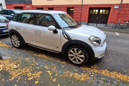 Mini Countryman S (Cooper) 90.000 km 11.000 &euro; Köln 50739
