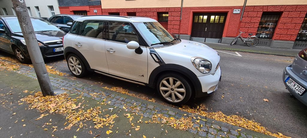Mini Countryman S (Cooper) 90.000 km 11.000 &euro; Köln 50739
