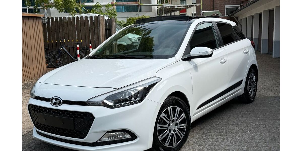 Hyundai i20 150.000 km 10.840 &euro; Düsseldorf 40468