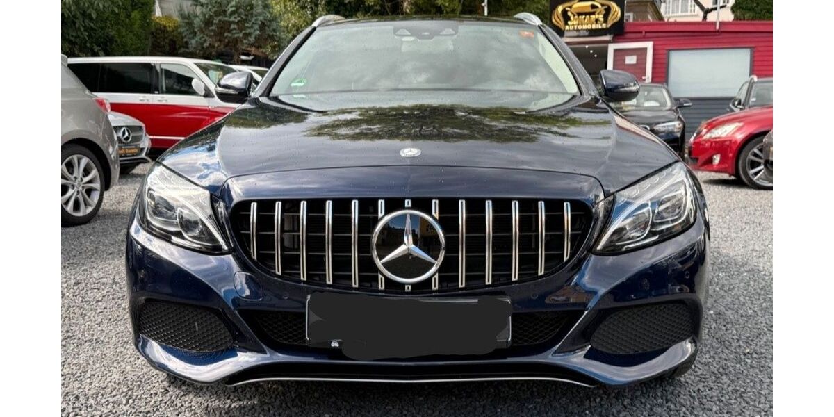 Mercedes-Benz C 250 140.000 km 22.500 &euro; Bergisch Gladbach 51429