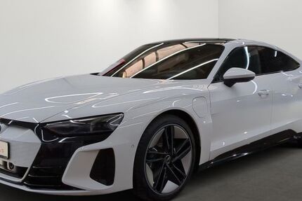 Audi e-tron GT 89.727 km 53.950 &euro; Mülheim a.d. Ruhr 45481
