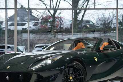 Ferrari 812 9.900 km 549.000 &euro; Remscheid/NRW 42855