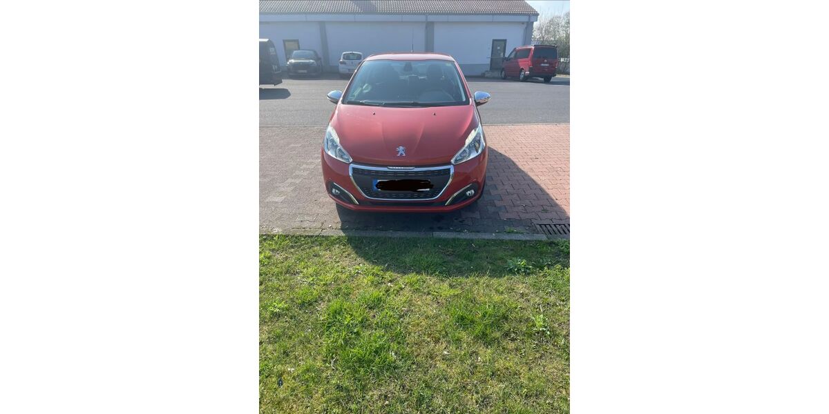 Peugeot 208 81.000 km 5.800 &euro; Bergisch Gladbach 51469