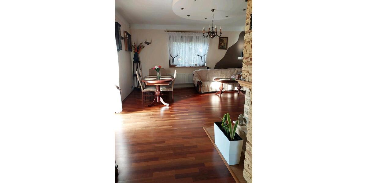 Einfamilienhaus Solingen Mitte - 6 Zimmer, 158 m&sup2;, 650.000&euro; | Angebot:26210995