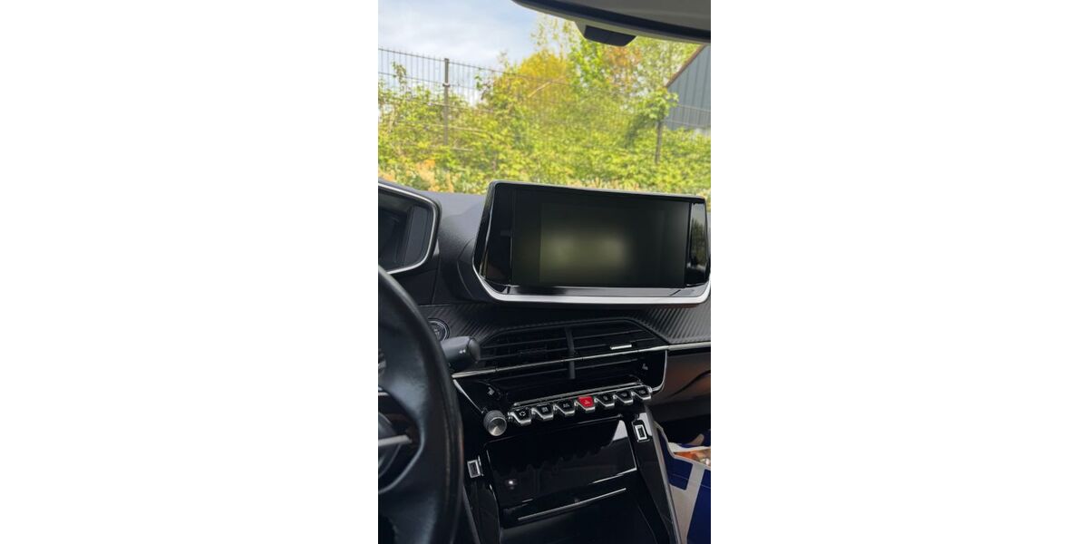 Peugeot 2008 38.360 km 16.000 &euro; Köln 51107