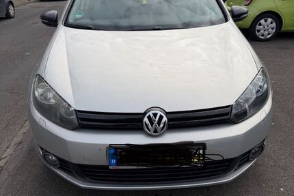 VW Golf 210.000 km 5.000 &euro; Düsseldorf 40223