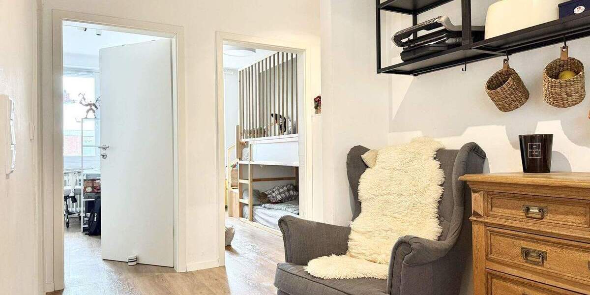 Etagenwohnung Neuss Furth-Mitte - 4 Zimmer, 86 m&sup2;, 269.000&euro; | Angebot:25687021