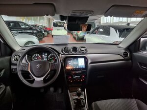 Suzuki Vitara 1.4 Mild-Hybrid Comfort Navi Android Apple 6.070 km 22.190 &euro; HAAN 42781