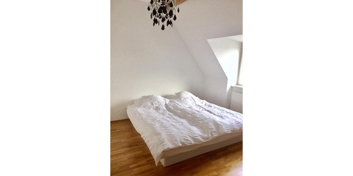 Dachgeschoßwohnung Köln Kalk - 3 Zimmer, 70 m&sup2;, 1.500&euro; | Angebot:26038728